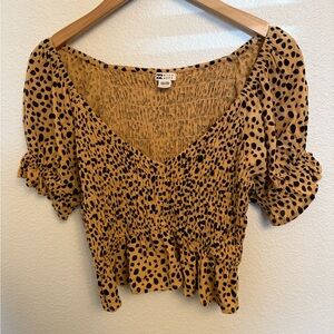 Billabong sweet talker smock top cheetah print size large
